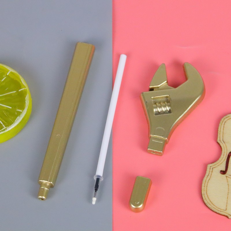 

Ay00! SELUSIN Pulpen Unik Motif Kunci Inggris / Wrench Pen S0256