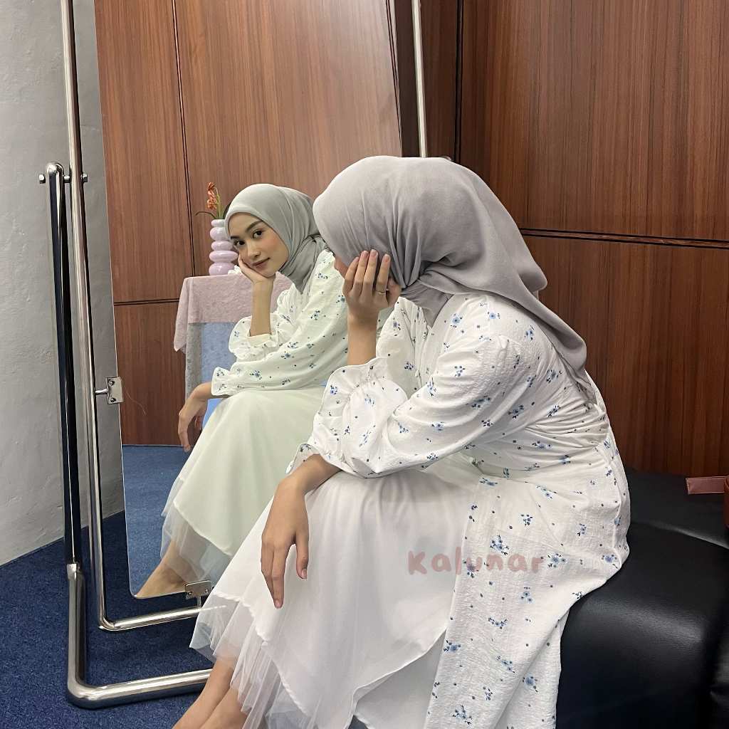 FREE ONGKIR [READY STOCK] KALUNAR - DAISY TUNIK KONDANGAN (ATASAN GAMIS WANITA MOTIF BUNGA MODERN)