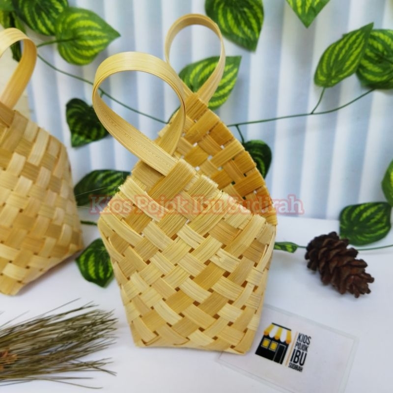 Tas Anyaman Bambu 8x8 / Tas Anyaman Souvenir Unik