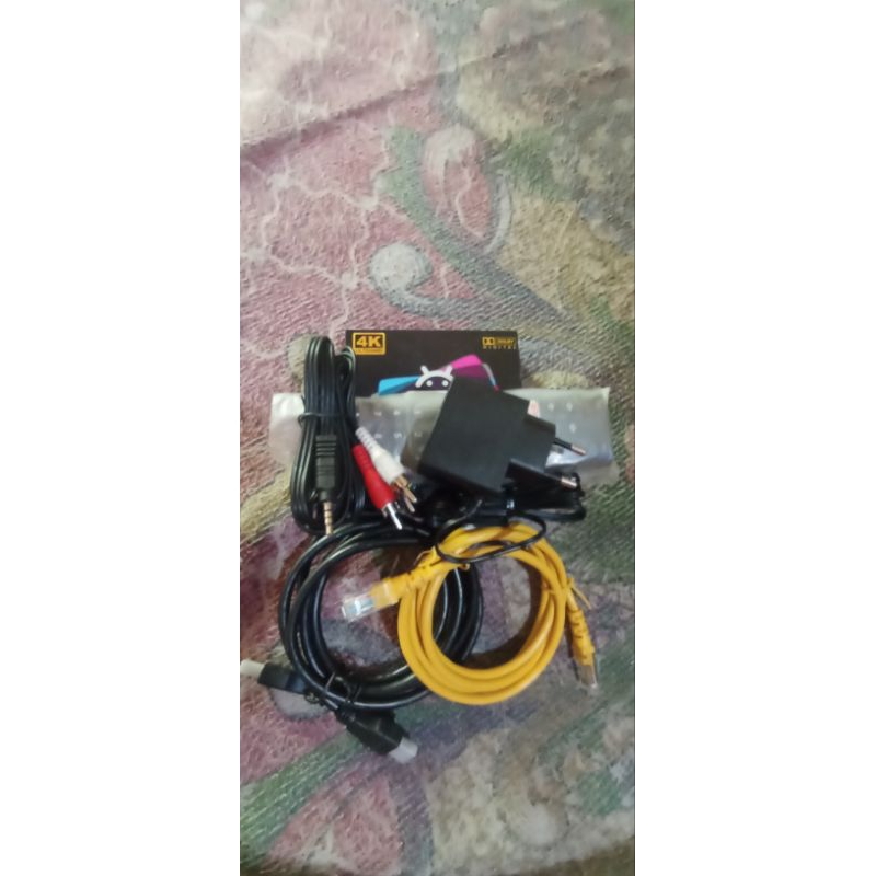 STB ZTE B866 V1.1 Smart TV Box Android 14 support Voice RAM 2Gb kondisi Bekas Normal sudah terinstal