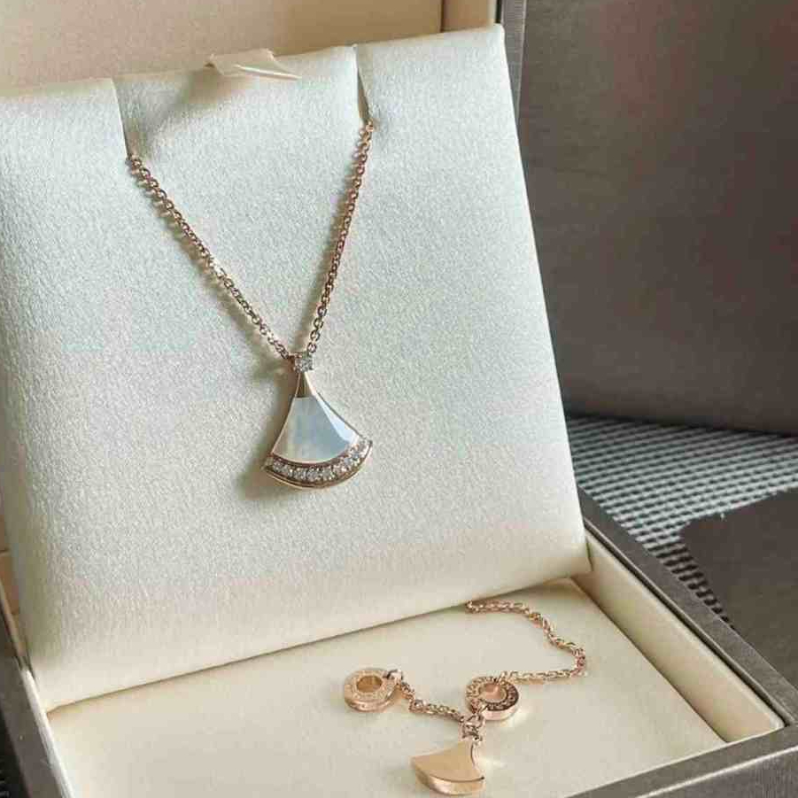 ❤  COD【17K /emas asli/750kadar】Kalung Fan Berlian Pinggir