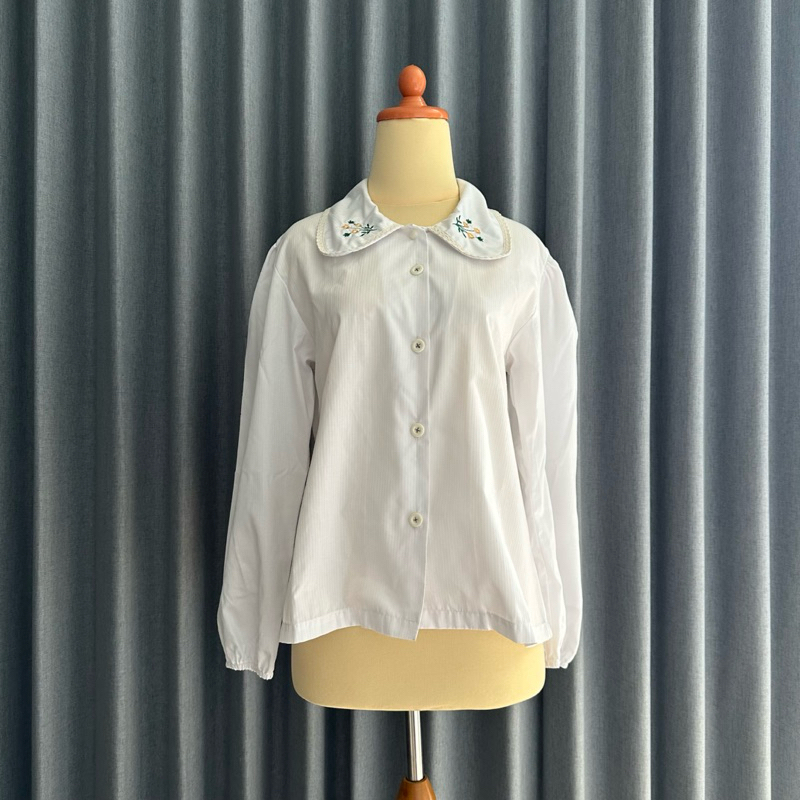𝙋𝙍𝙀𝙇𝙊𝙑𝙀𝘿 Ninette White Floral Embroidered Sailor Collar Long Sleeve Buttons Blouse Top Fashion Wanit