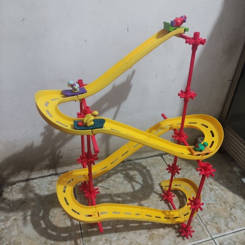 Mainan McD Happy Meal Ronald And Friends Zip Skaters Set Complete 2000 LOOSE PRELOVED