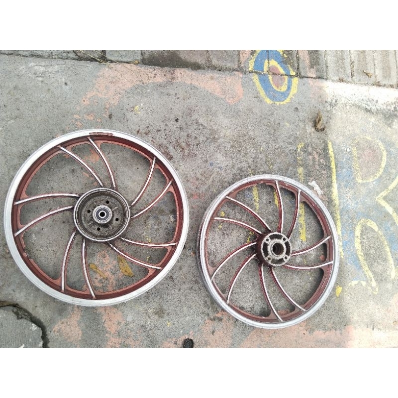 velek cefiro yamaha ring 17