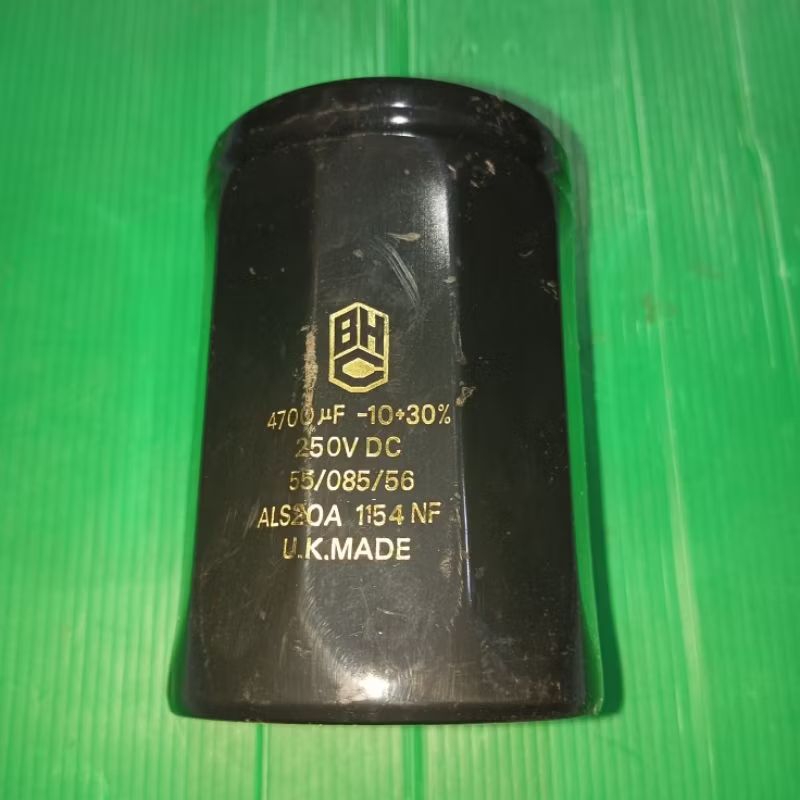 ELCO JUMBO 250V 4700UF