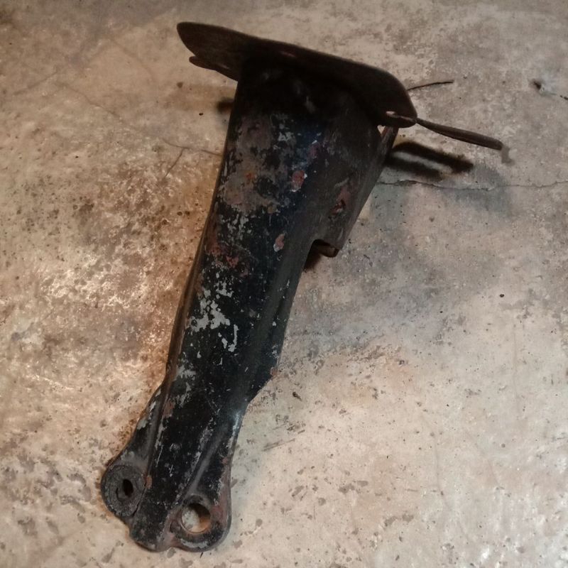 Breket Dudukan Pangkon Tatakan Stopan Stoplamp Stop Lamp Lampu Belakang Kawasaki Binter Gto Kh100 Kh