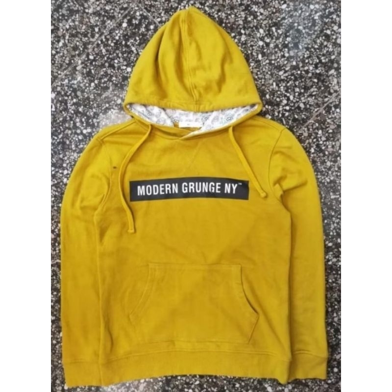 hoodie UGIZ original sekond