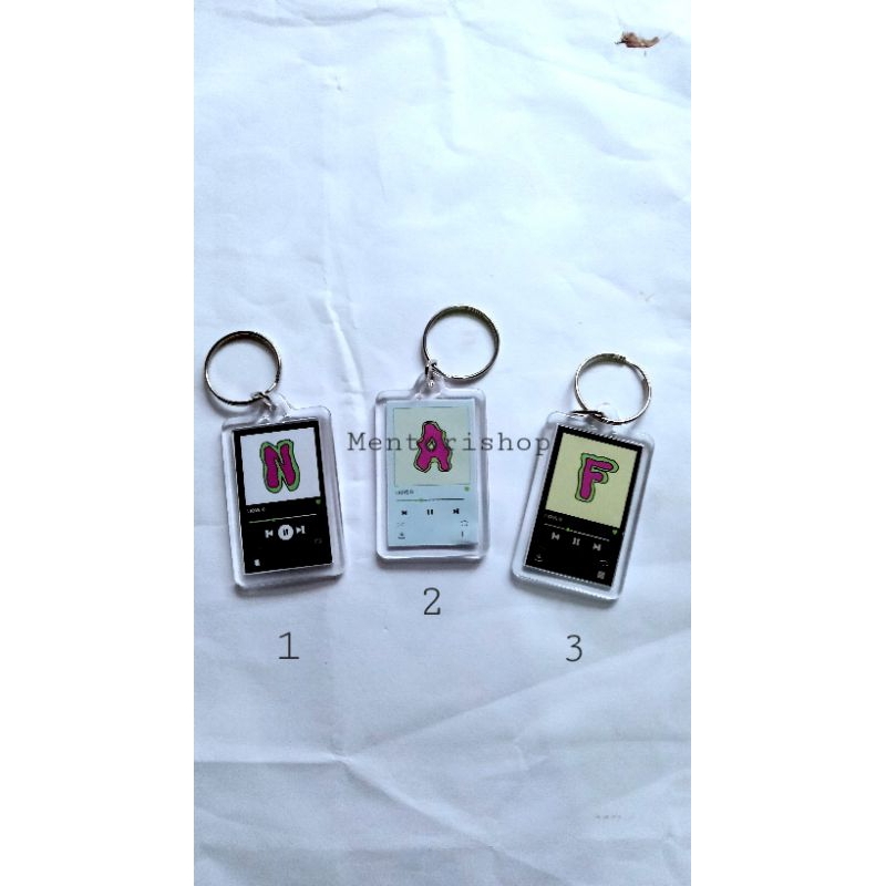 Gantungan kunci huruf inisial 2sisi