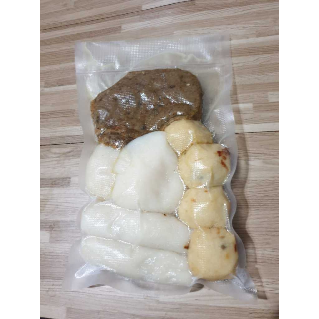 

Pempek Ikan Kakap - 10 Pcs - Mix (campur)