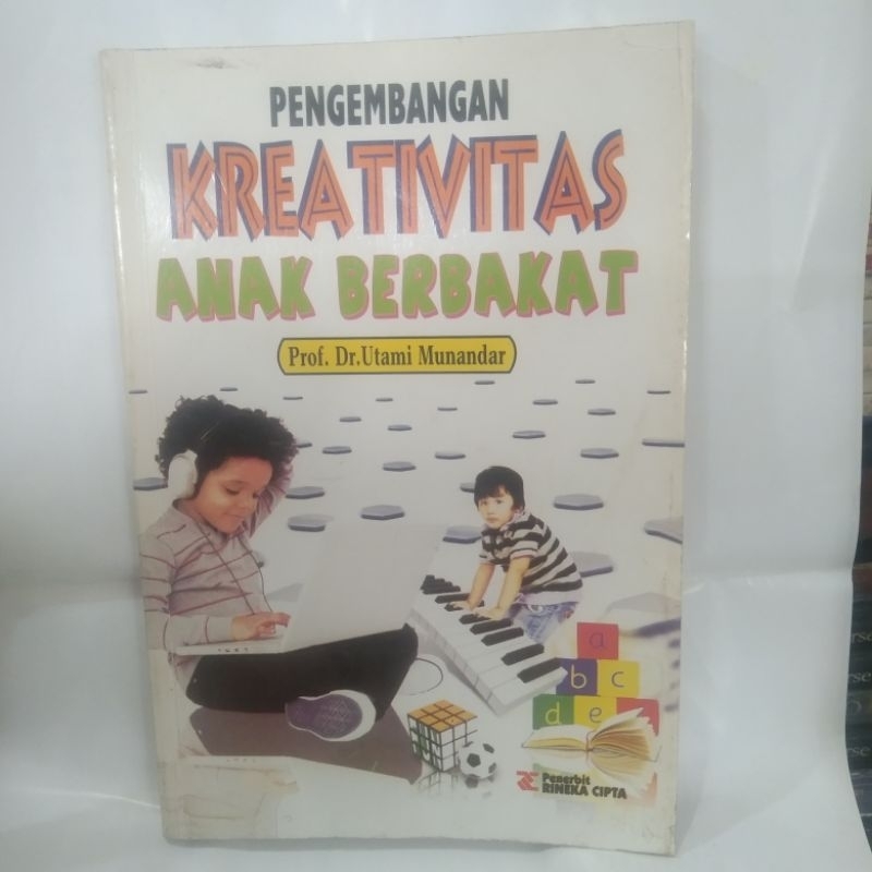 buku Pengembangan Kreativitas Anak Berbakat Prof. Dr. Utami Munandar