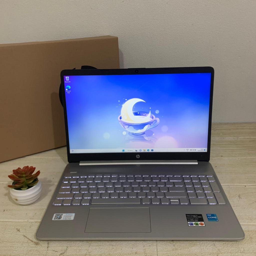 2ND Slim Hp 15s FQ2705TU | Core i3 1115G4  | RAM 8 GB | SSD 512 GB | Key Backlight | 15,6"FHD | Wind