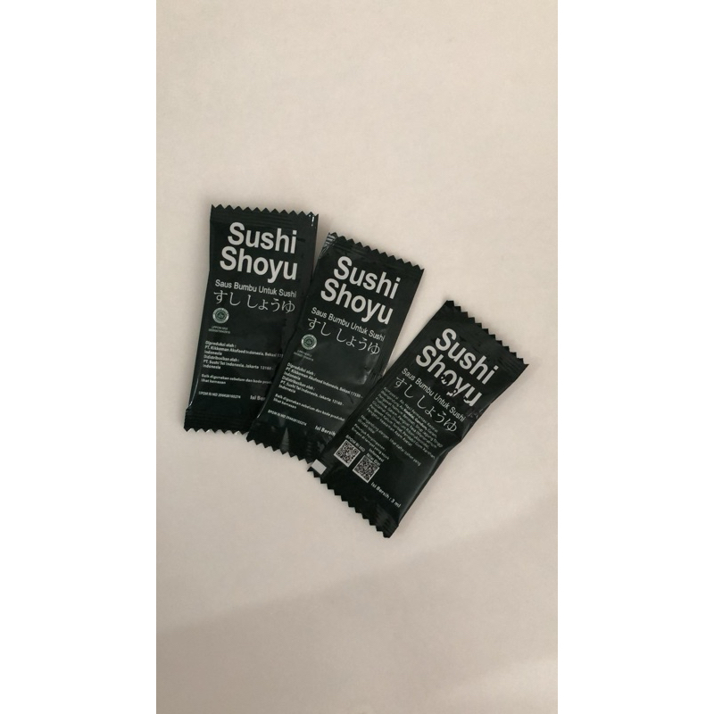 

sushi shoyu soy sauce 3 ml / sushi shoyu / kikkoman sachet shoyu 3 ml