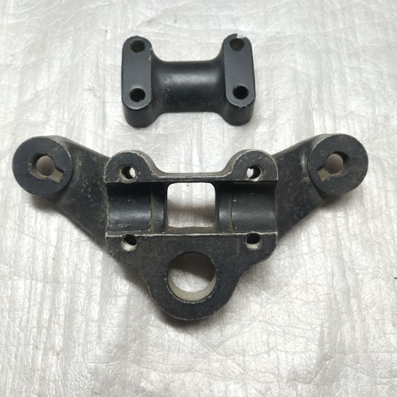 SEGITIGA T ATAS YAMAHA RS100 YB100 L2G LENGKAP RESER ORIGINAL