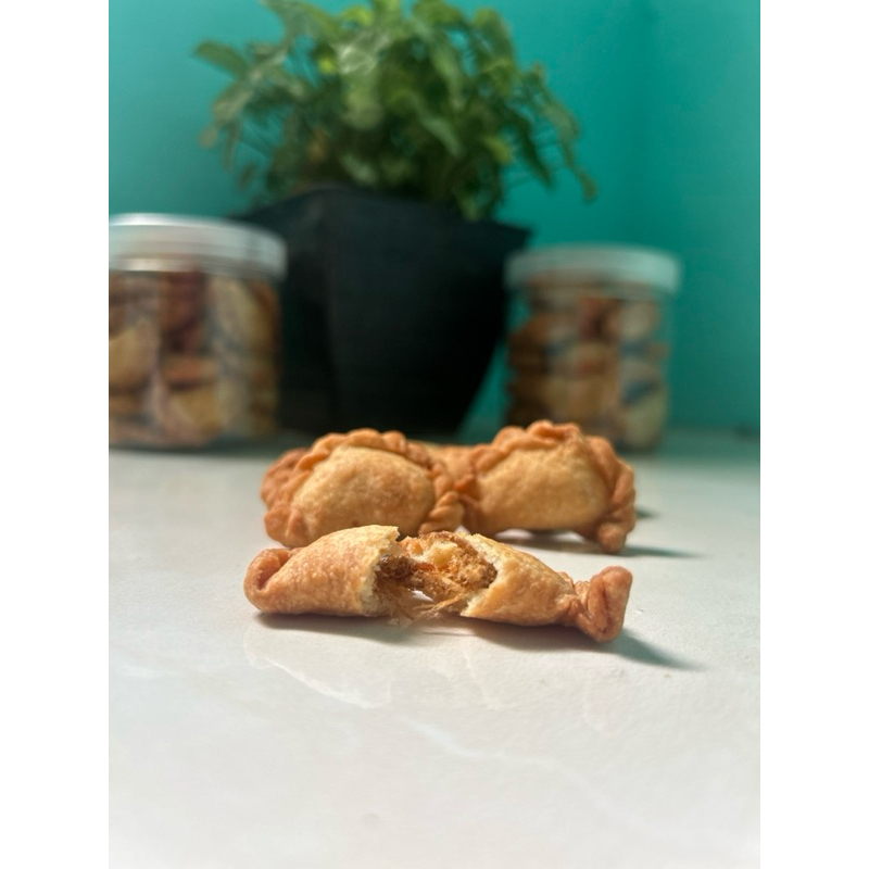 

pastel kering mini berat 300 gram an