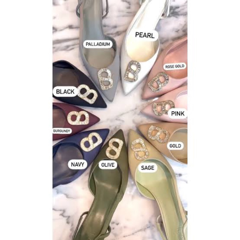 Buttonscarves Sarah Shoes New With Box dan preloved