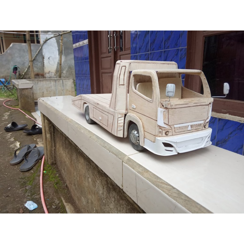 Miniatur truk Canter kayu pvc triplek model towing Ready