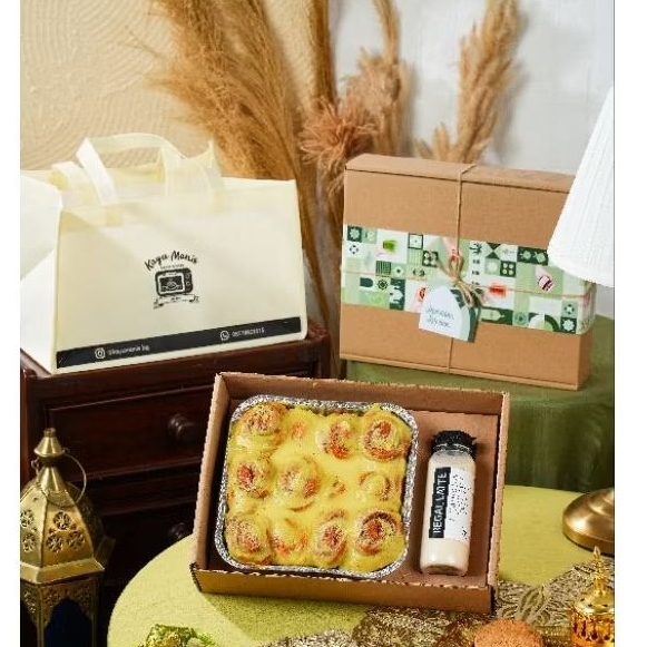 

Parsel Ramadan Paket Hampers Rolls dan Regal Latte