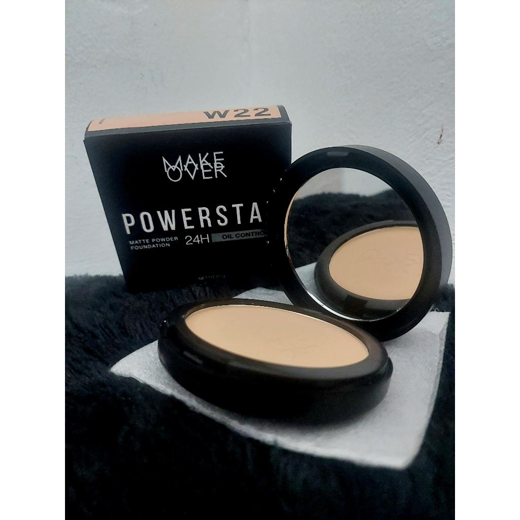 Make Over Powerstay Matte Powder Foundation W22
