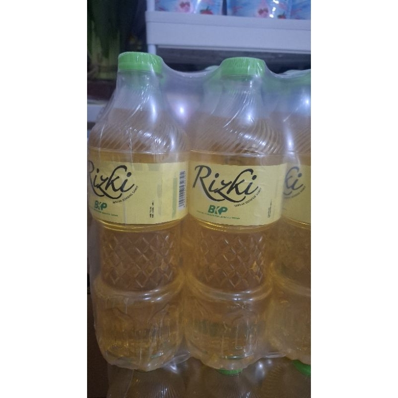

Minyak Goreng Rizki Kemasan Botol 850/900 ml