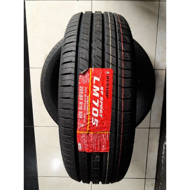 Ban Luar Dunlop 205/60 R16