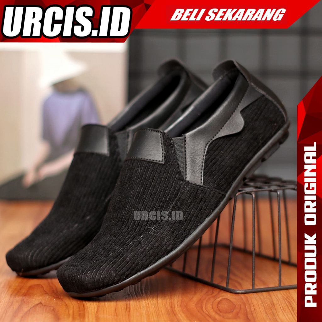 URC Liano Sepatu Slip On Pria Simple Original Hitam Formal Casual