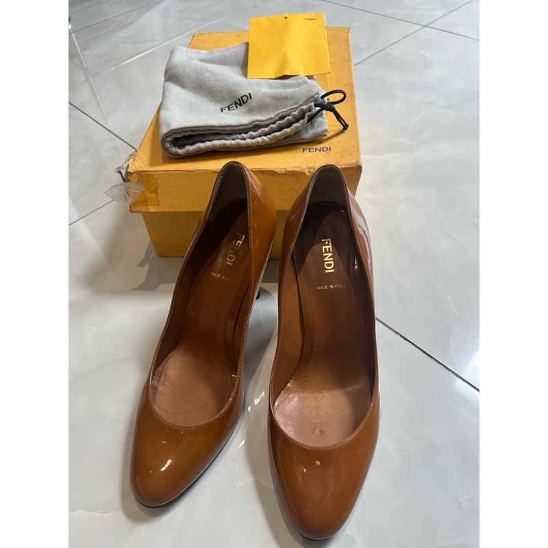 Preloved Fendi patent heels