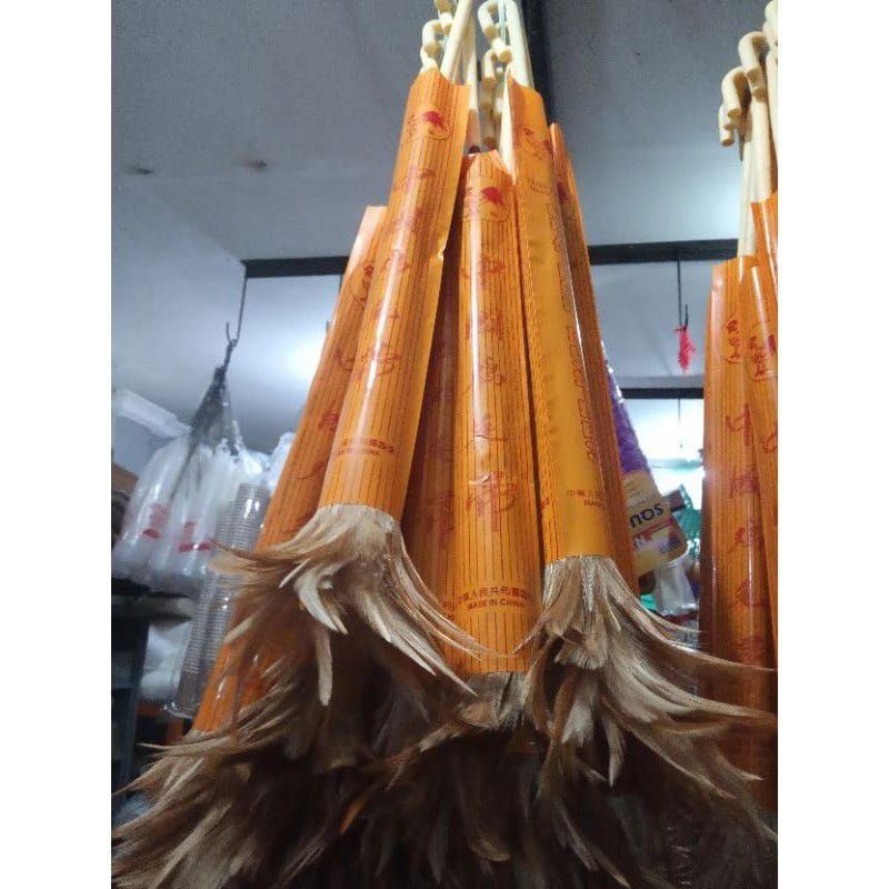 kemoceng bulu ayam rrt/kemoceng pembersih debu