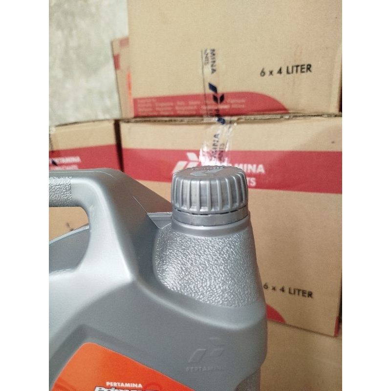 oli mesin mobil Prima XP 4 liter untuk semua jenis mobil bensin