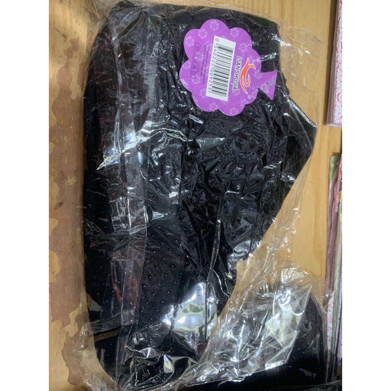 sepatu tawaf kaus kaki tawaf