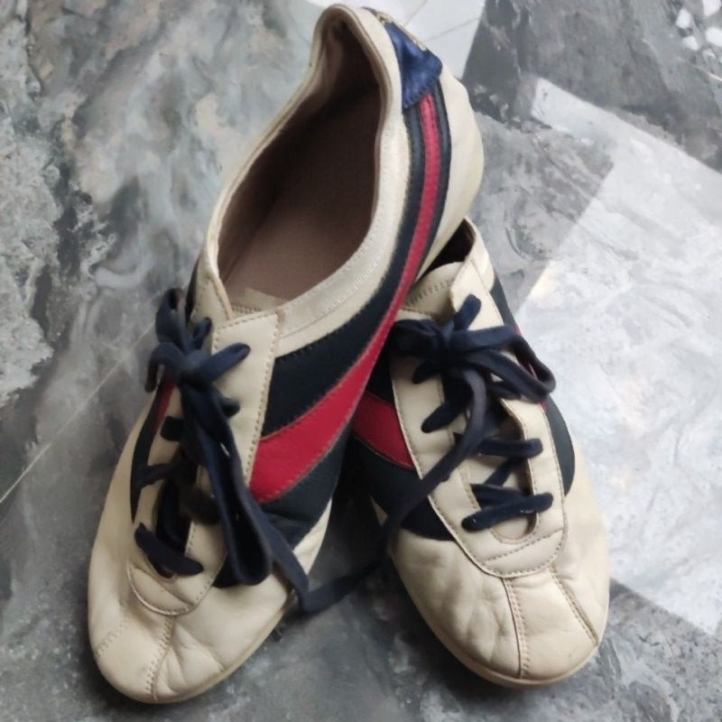 sepatu Gucci bekas pakai zise 41 260