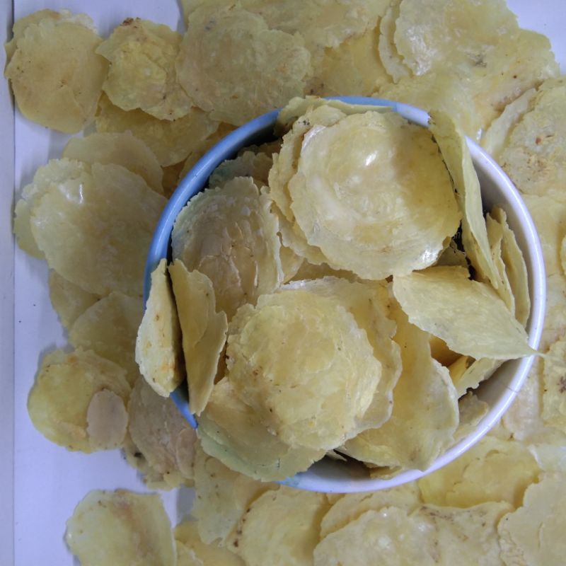 

emping melinjo asli kwalitas super ukuran sedang berat 250gram,500gram,1 kg