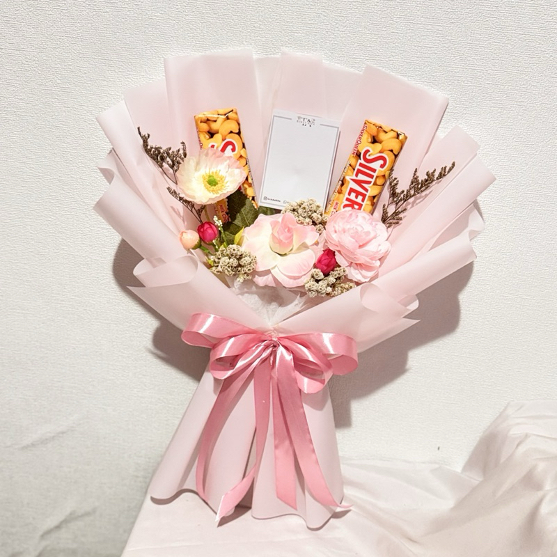 

Buket Valentine’s Day Makassar | Snack Silverqueen / Pocky | Buket Snack Makassar | TA Buket Kita | tabuketkita