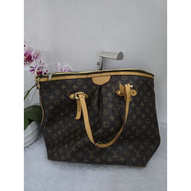 lv tote