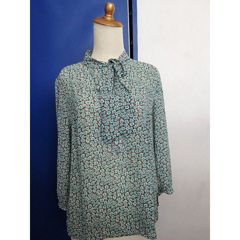 Preloved blouse chifon the executive motif polkadot