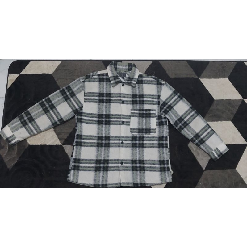 kemeja flannel hnm