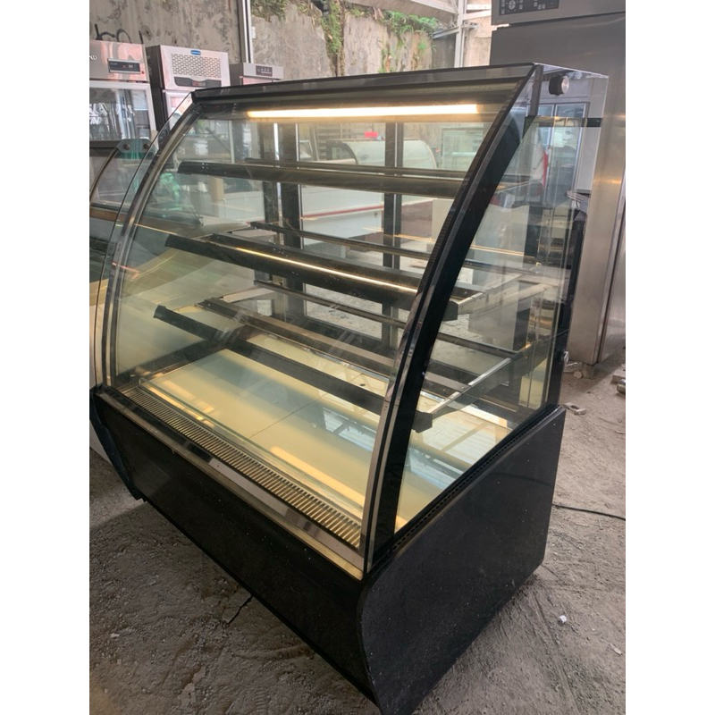 gea chiller cake showcase ukuran 120 cm second