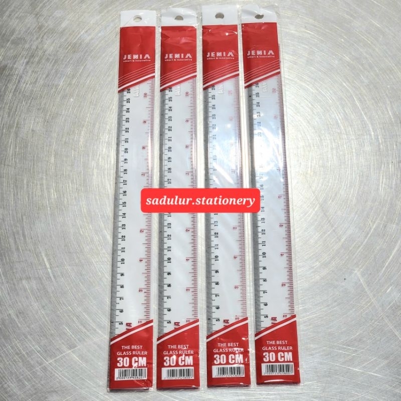 

Penggaris 30cm Jenia (1Lsn isi 12pcs)