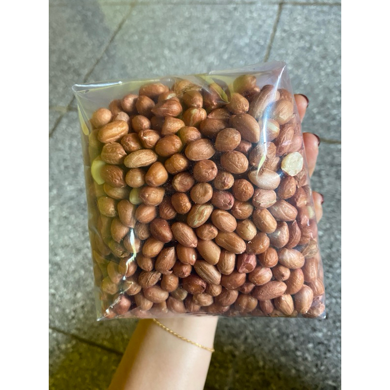 

KACANG MENTAH KULIT