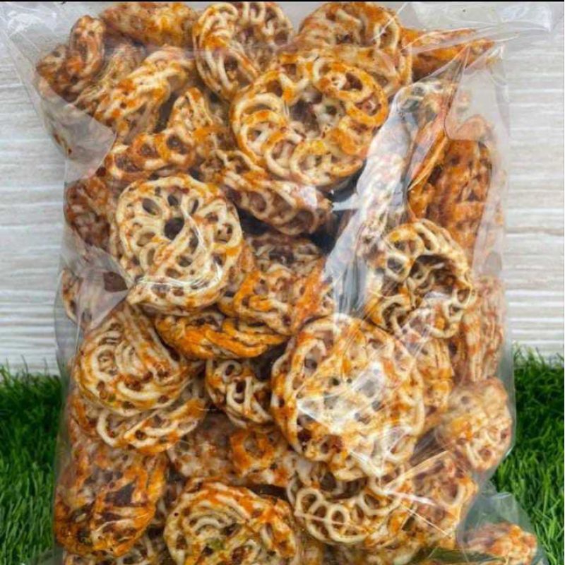 

SEBLAK KERING KERUPUK RAFAEL PEDAS DAUN JERUK 500 GRAM