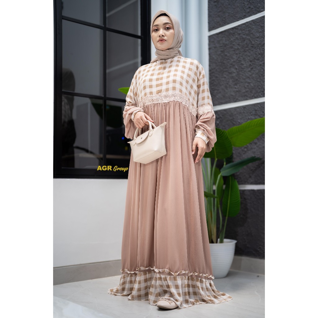 Gamis Lebaran 2025 Model Gamis Terbaru Sellena Dress Bahan Ceruty Premium Motif Kotak Busui Size XXX