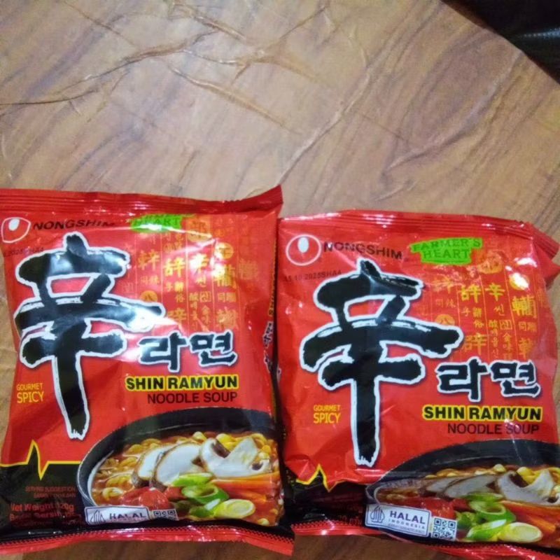

mie korea shin ramyun mushroom