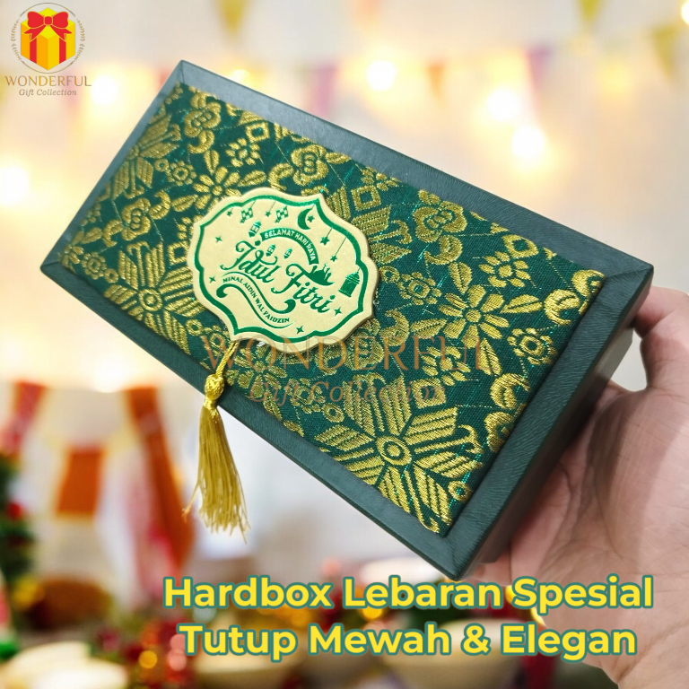 

Hardbox Lebaran Bantal Songket Rumbai Gift Box 22x11x8 RMD-BNT-SKT-PP-S