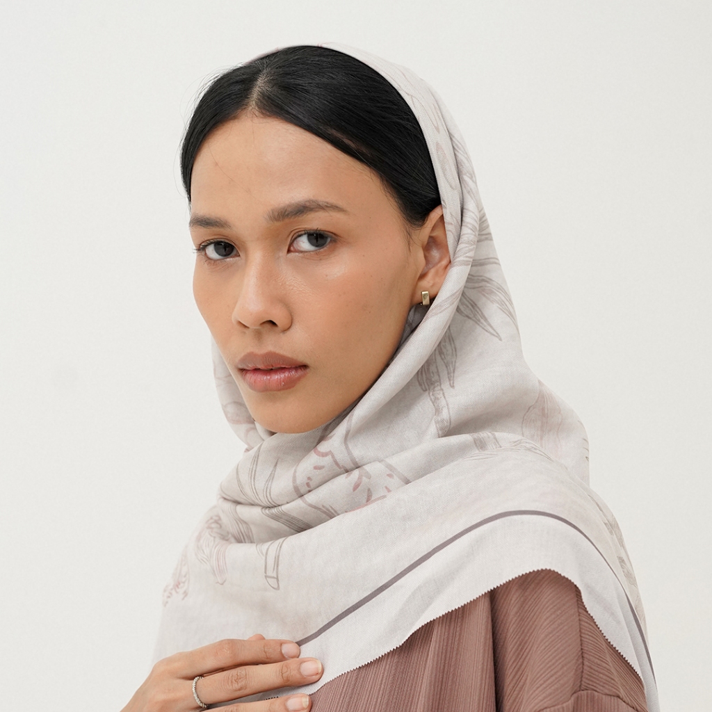 Queensland Premium Hijab Segi Empat Motif L03000035Q Pink