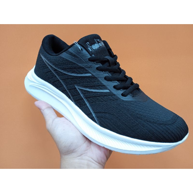 Diadora Malco Black/White