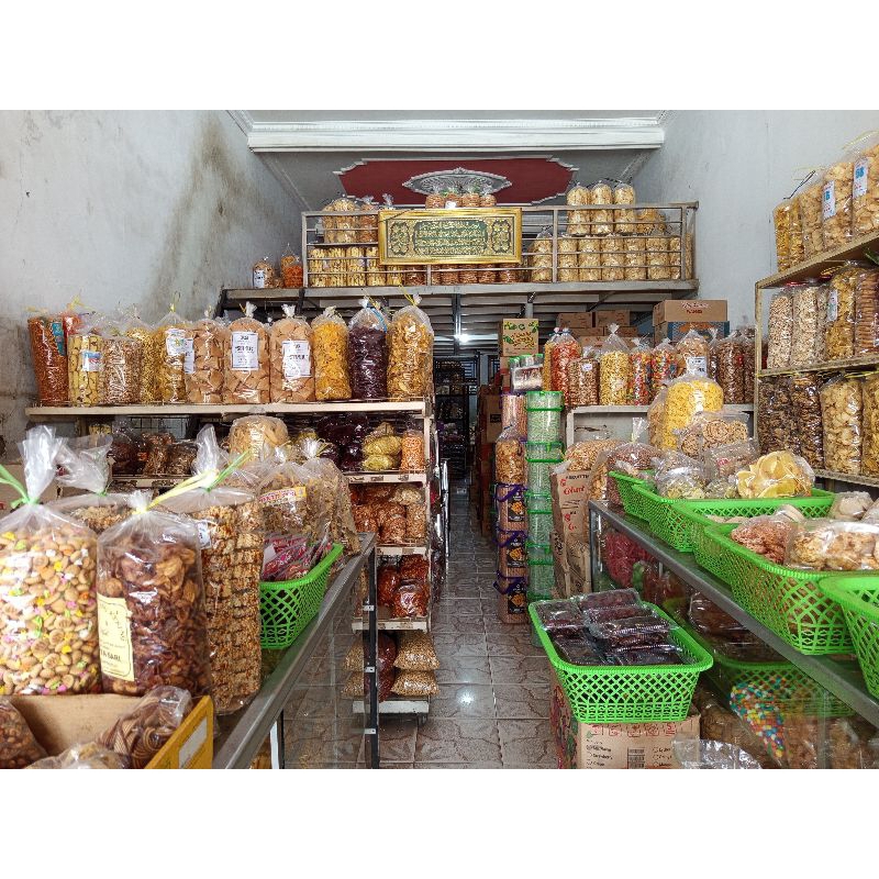

Mayomi Snack Makanan Ringan Khas Tegal serba Rp. 5.000