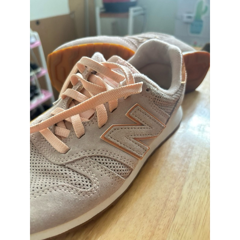 sepatu nb 373 size 37 made indonesia