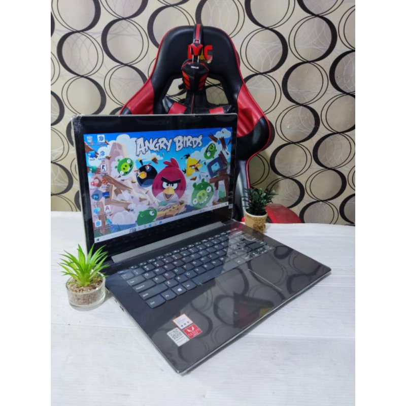 Laptop Lenovo Ideapad 330-81D5 Slim SUPER TIPIS [RAM 8GB + SSD 256Gb]