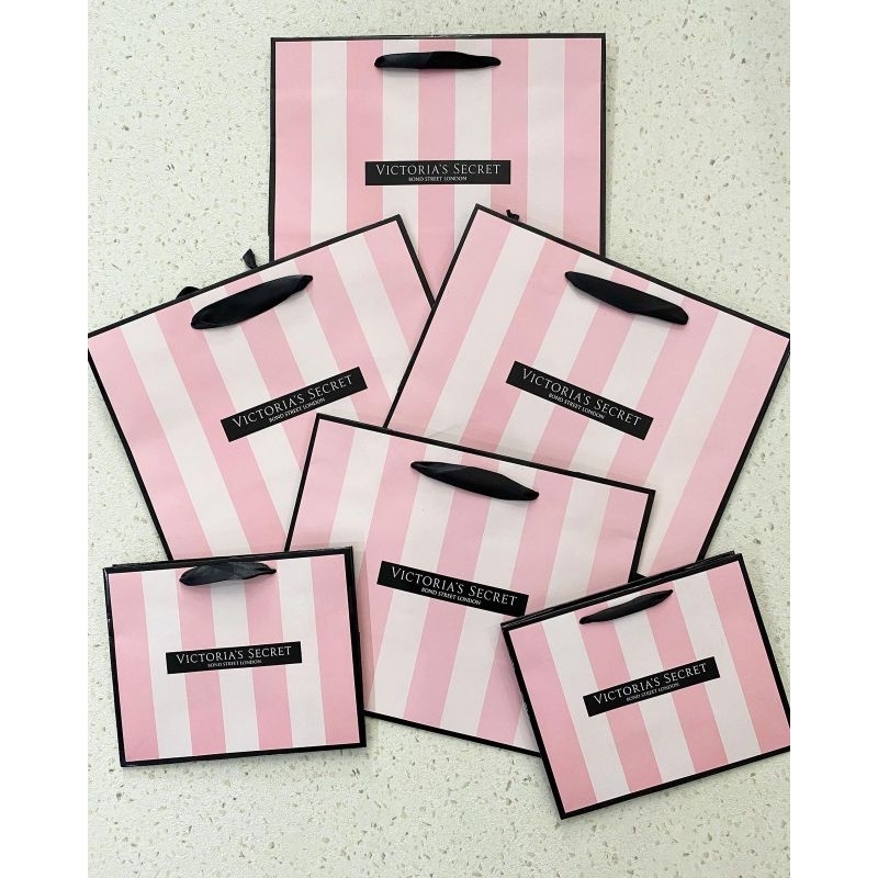 

RB Original Victoria's Secret Paperbag Original Murah ( PEMBELIAN PAPERBAG HARUS DENGAN PEMBELIAN