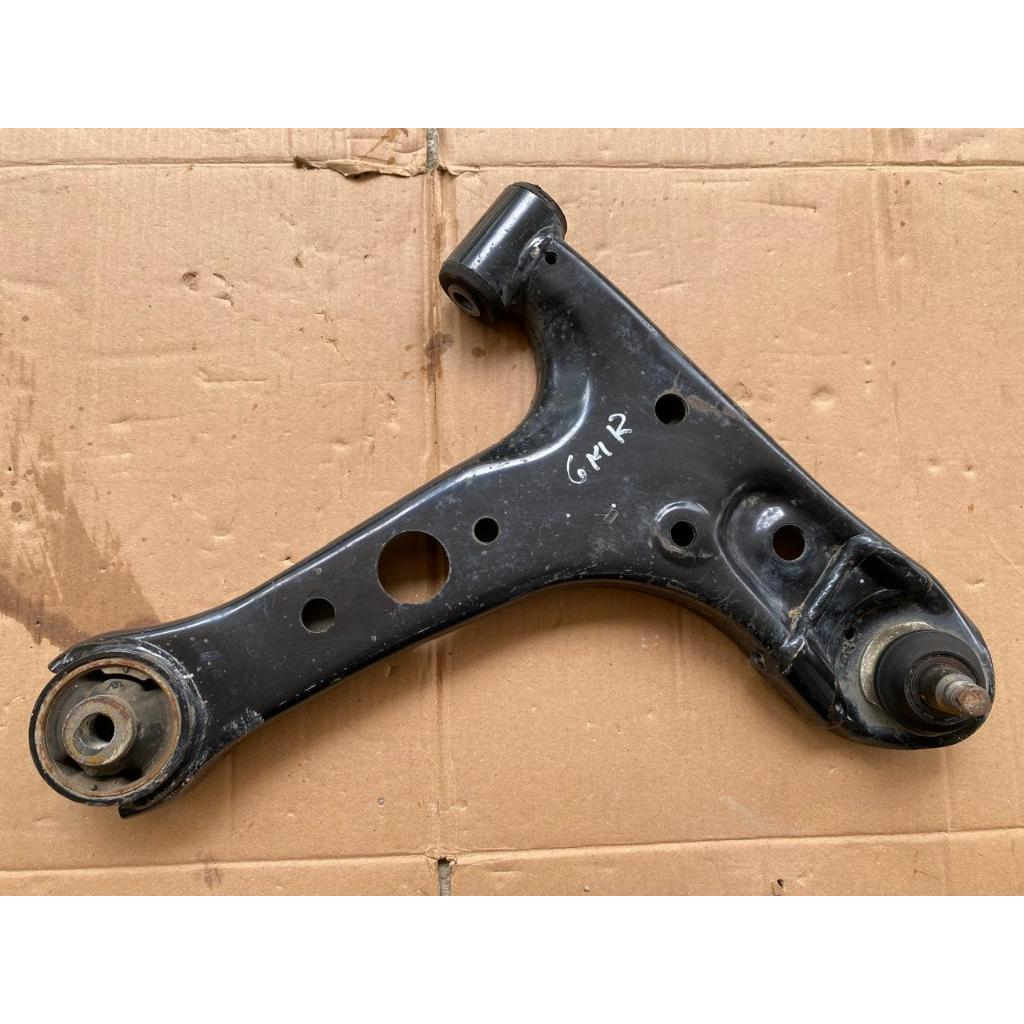 Lower Arm sayap bawah Daihatsu Grand Max granmax original copotan kanan/kiri