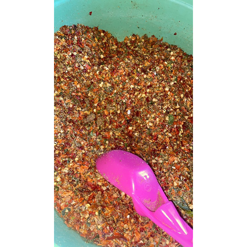 Bumbu tabur Pedas Daun Jeruk Grade A premium.